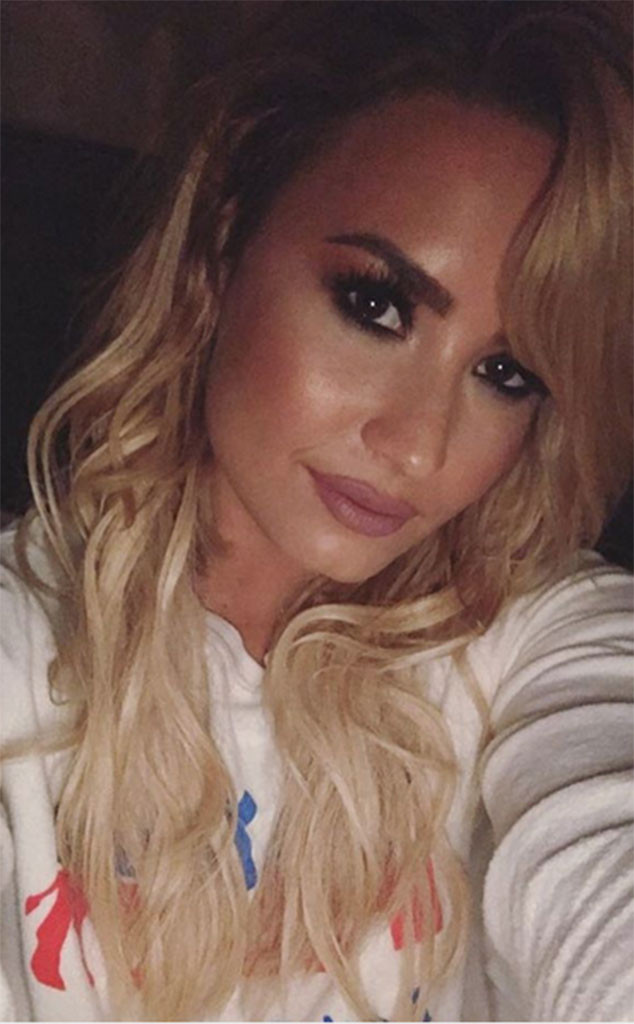 Demi Lovato Goes Back To Being A Blonde In Latest Selfie E News